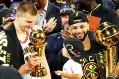 NBA最佳阵容揭晓：詹姆斯领衔，库里稳坐控卫之位，字母哥遗憾落选